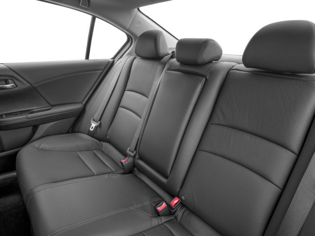 Used 2017 Honda Accord Touring image 8