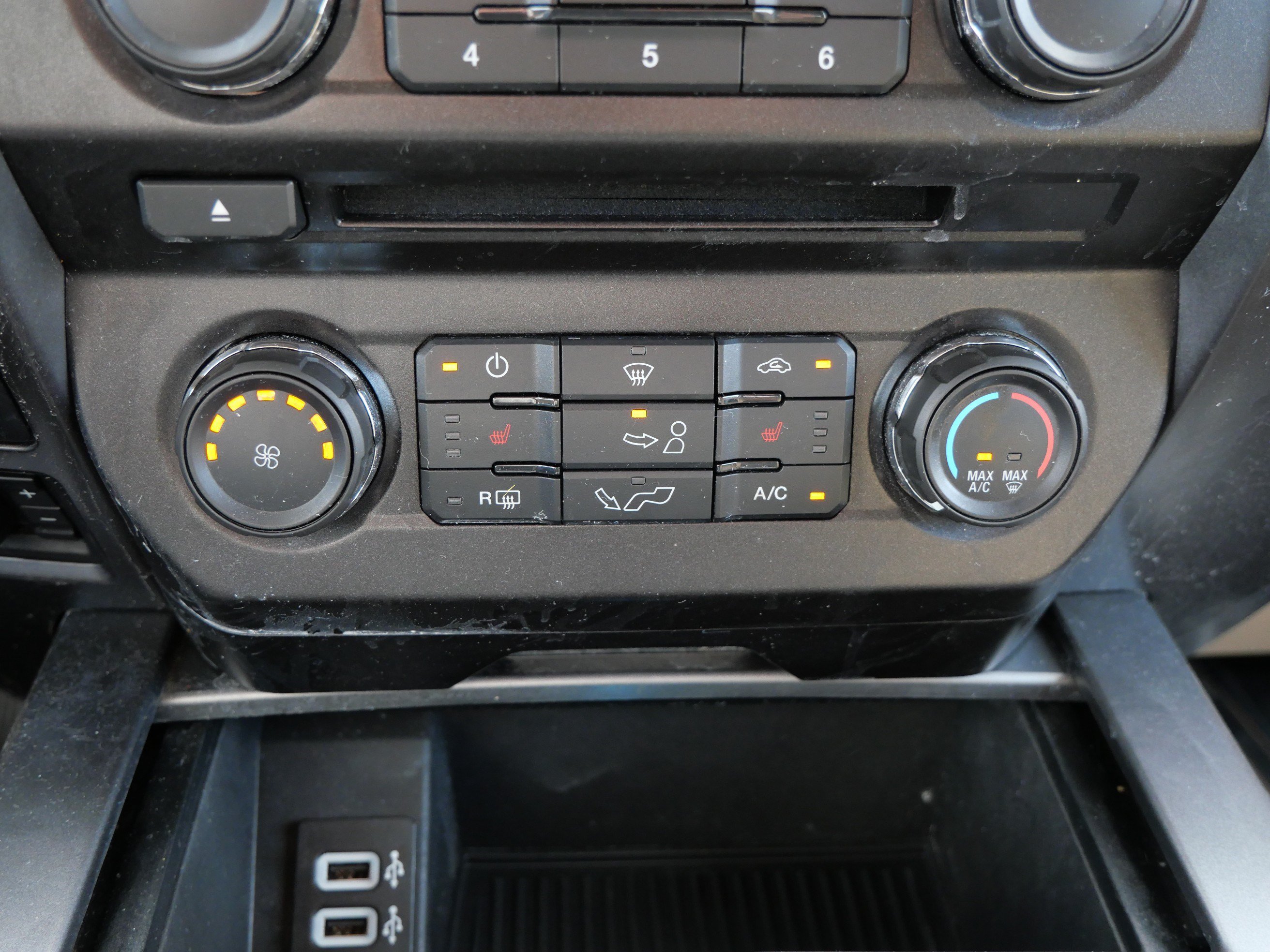Certified 2018 Ford F150 XLT w/ Equipment Group 302A Luxury AWD/4WD image 23