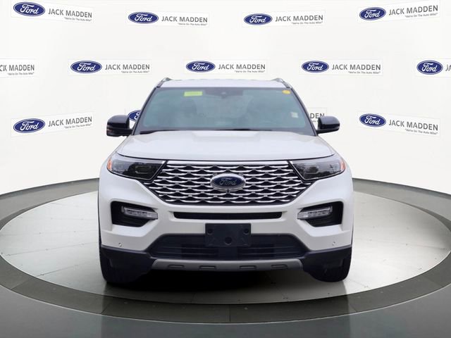 Certified 2023 Ford Explorer Platinum w/ Technology Package AWD/4WD image 8