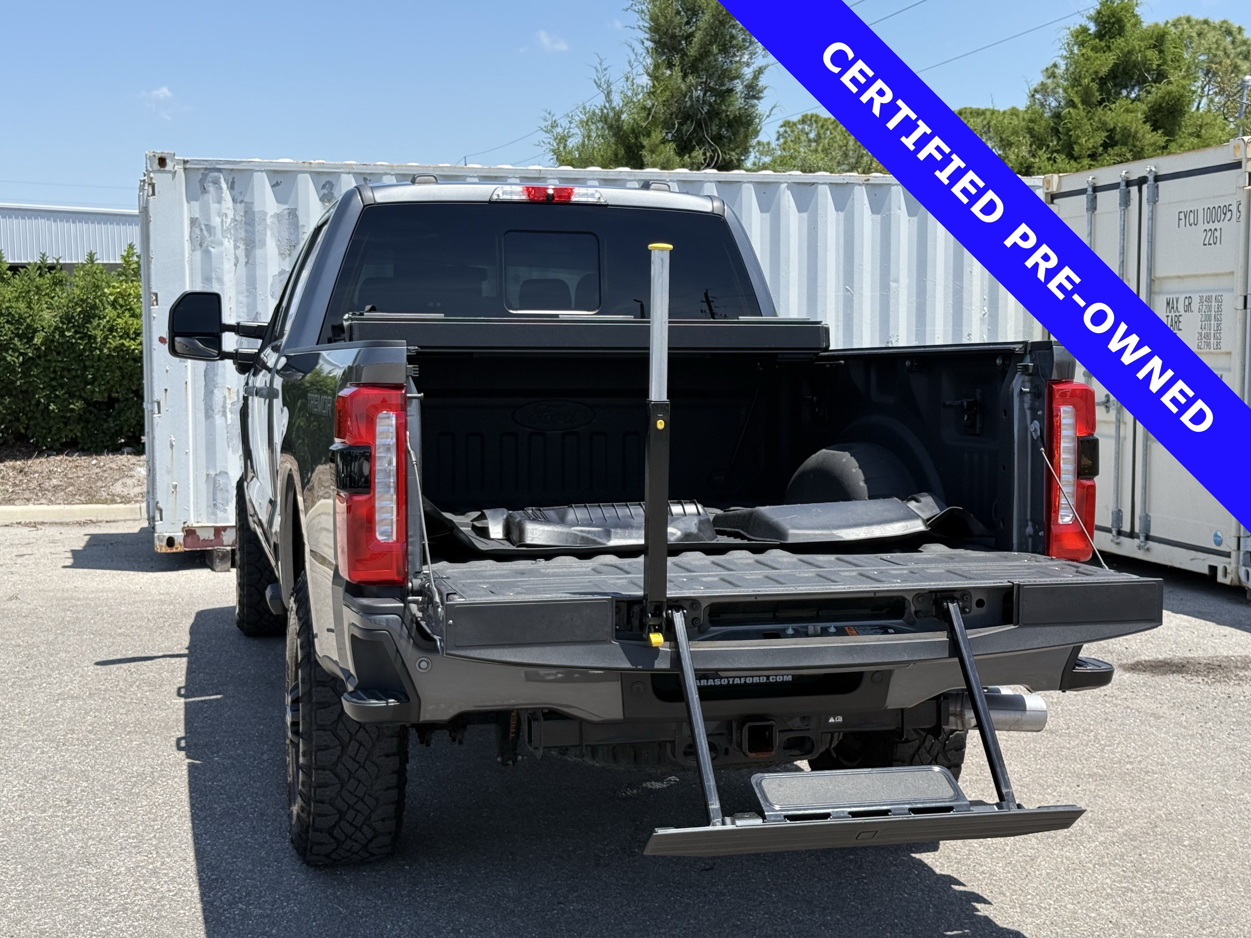 Certified 2023 Ford F350 Lariat w/ Lariat Ultimate Package AWD/4WD image 17