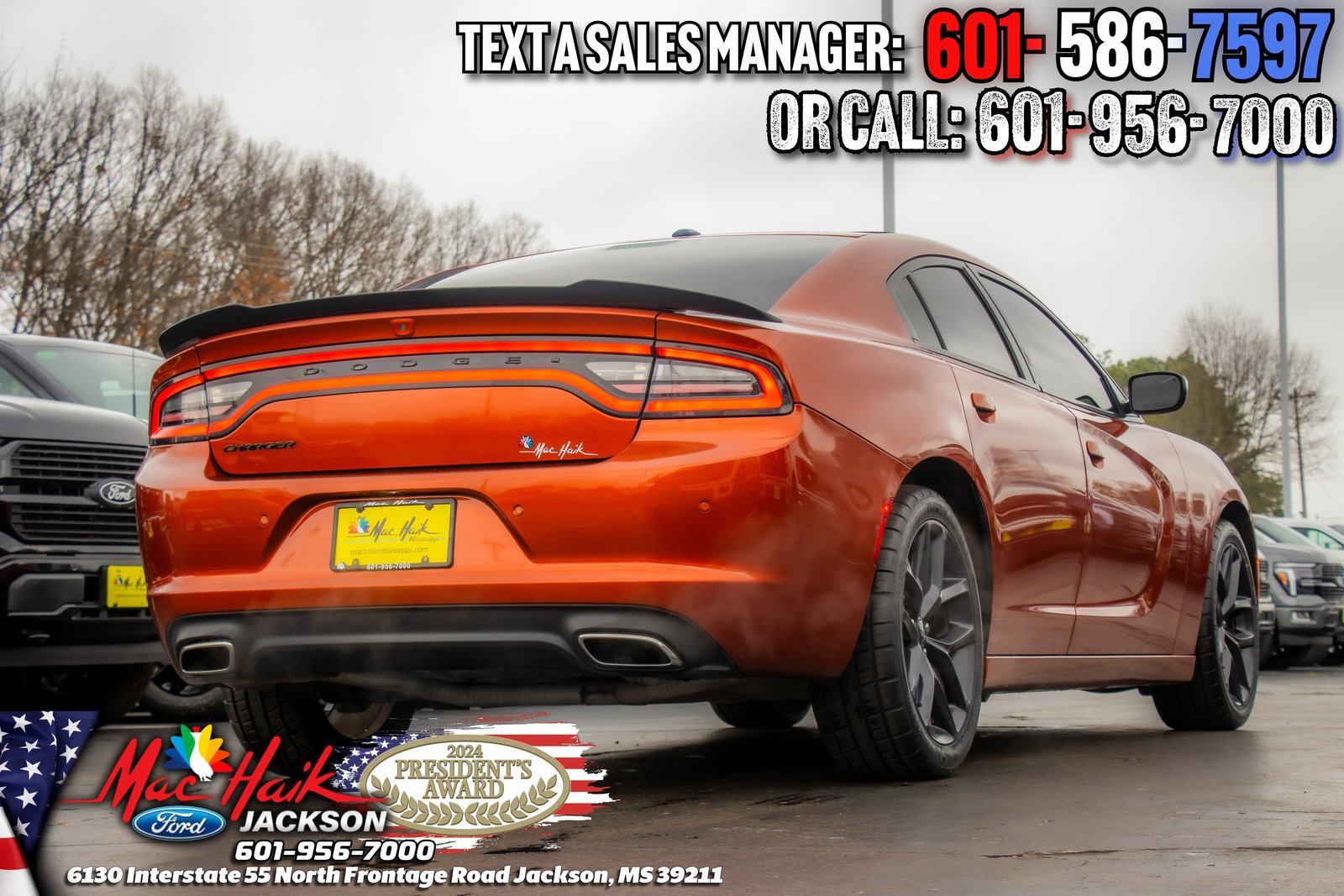 Used 2020 Dodge Charger SXT w/ Blacktop Package image 3
