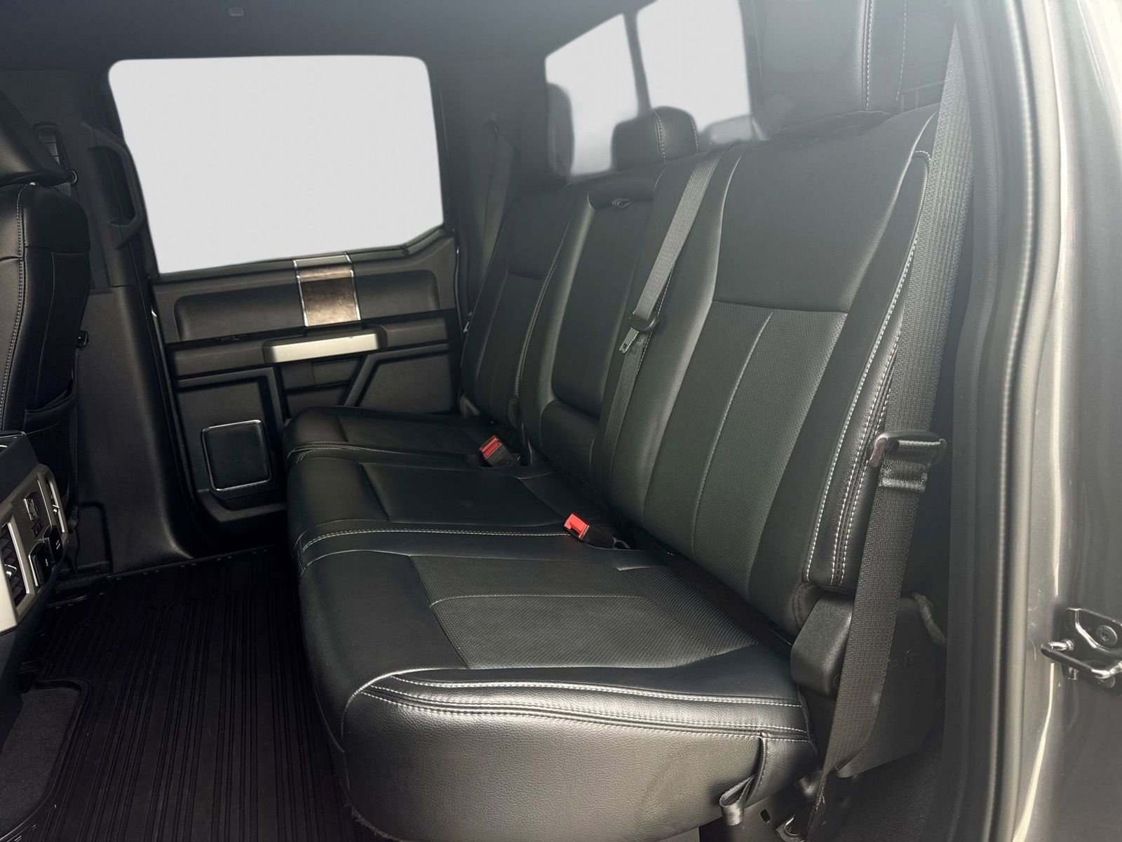 Certified 2022 Ford F250 Lariat w/ Tremor Off-Road Package image 7