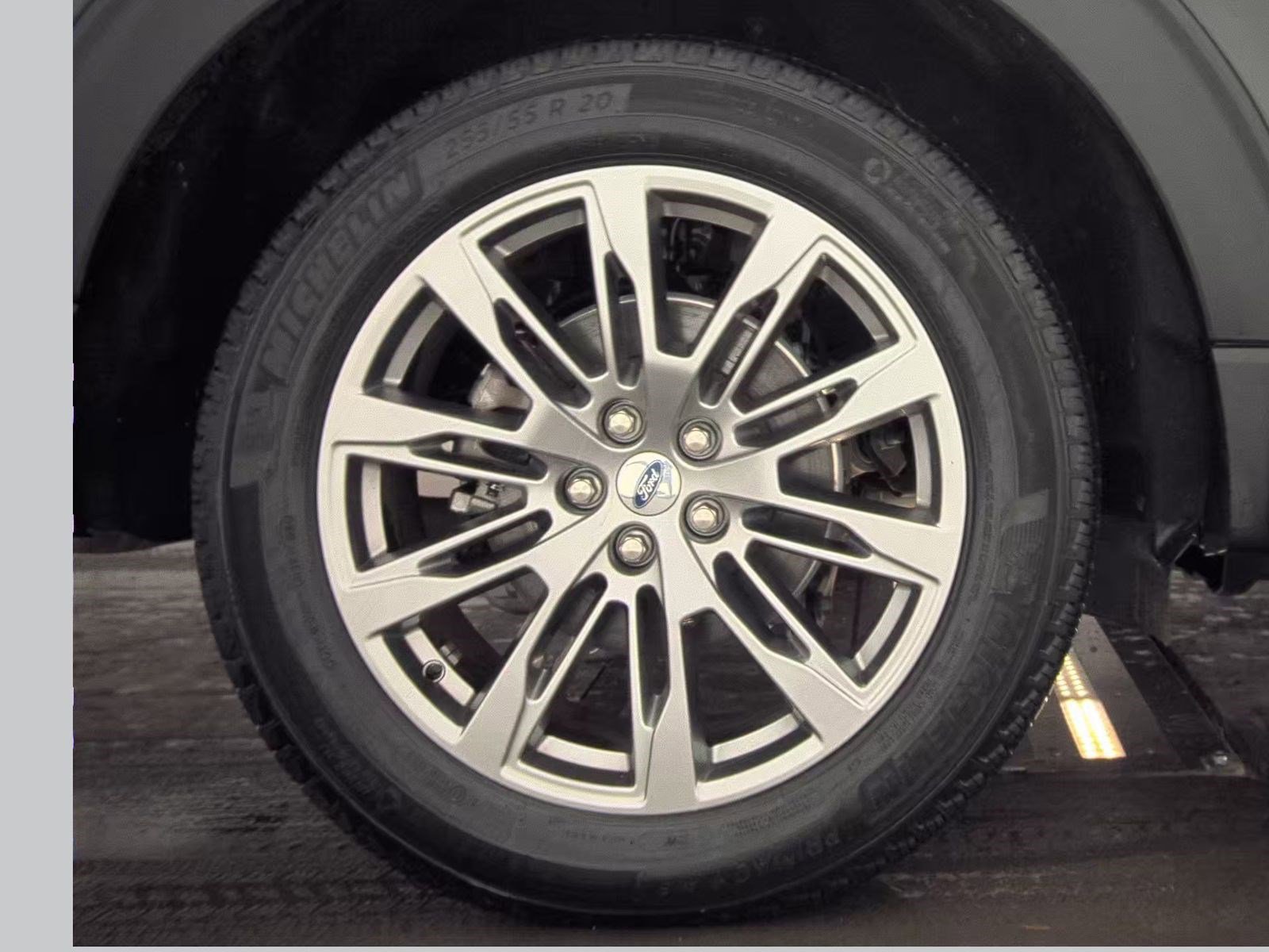 Certified 2025 Ford Explorer Platinum image 11