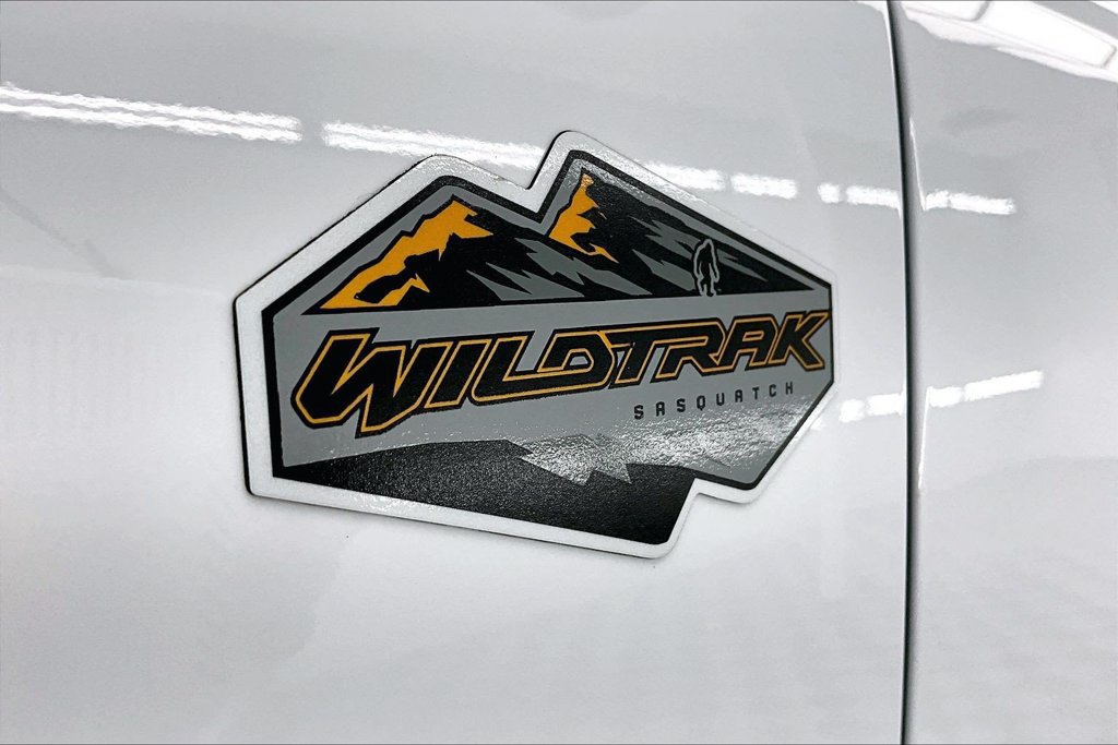 Certified 2024 Ford Bronco Wildtrak AWD/4WD image 8