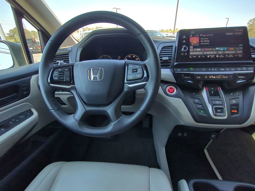 Used 2025 Honda Odyssey EX-L image 21