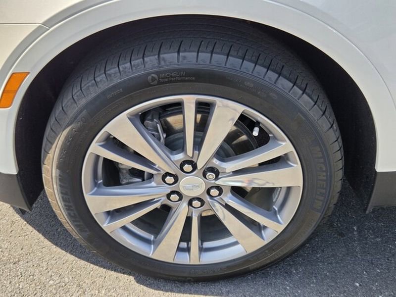 Used 2025 Cadillac XT5 Premium Luxury FWD image 19