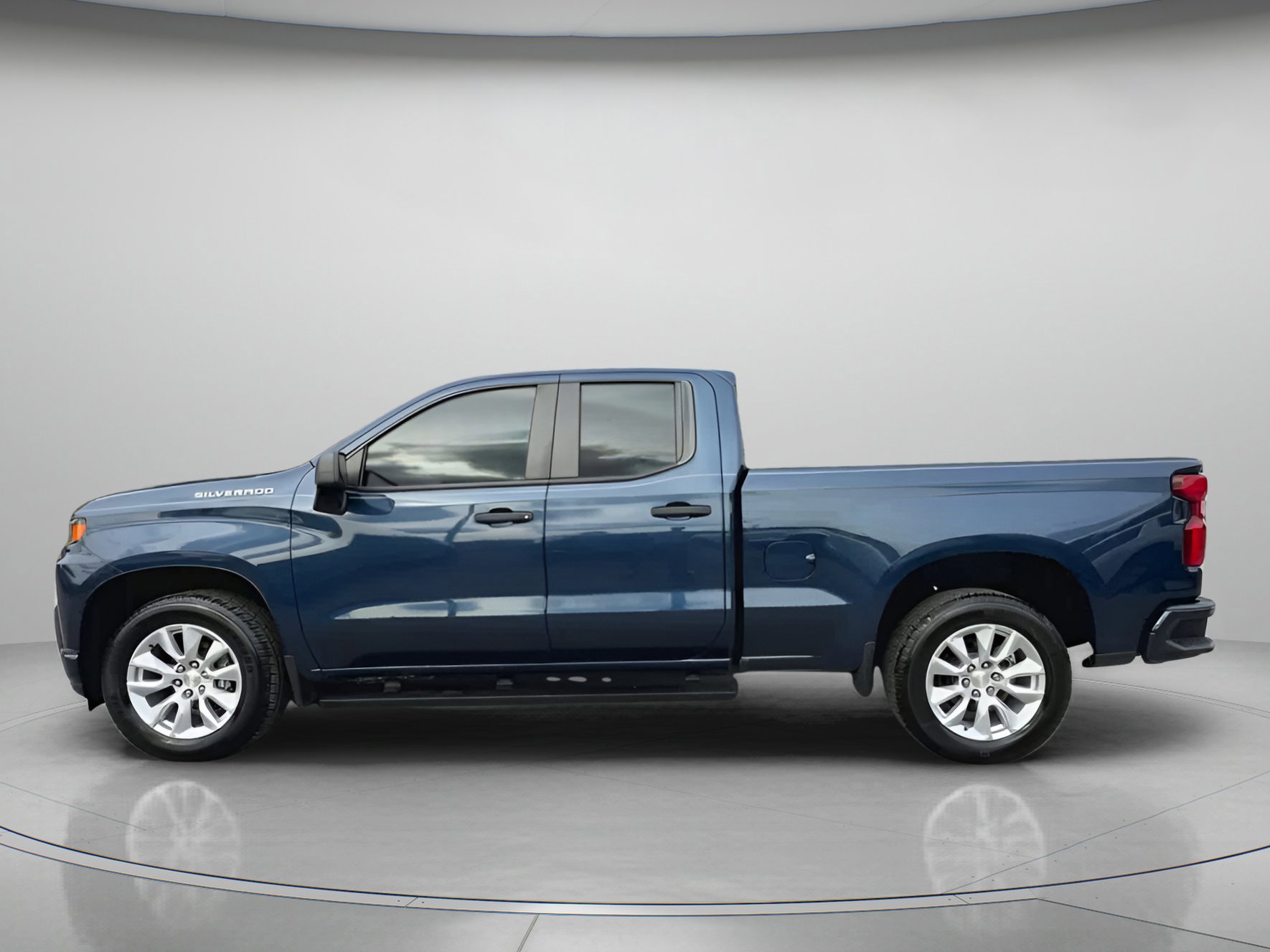 Used 2019 Chevrolet Silverado 1500 Custom w/ Custom Convenience Package image 8