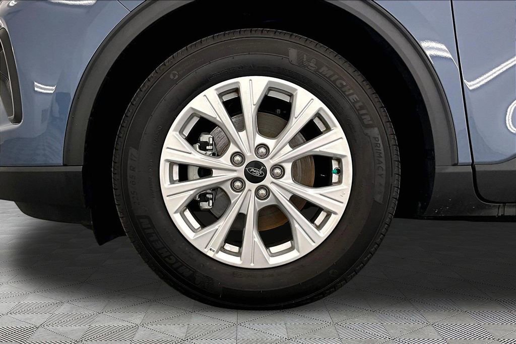 Certified 2025 Ford Escape Active w/ Active Premium Tech Pack FWD image 9