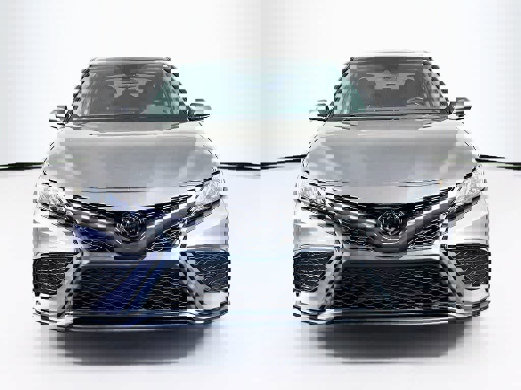 Used 2023 Toyota Camry SE image 8