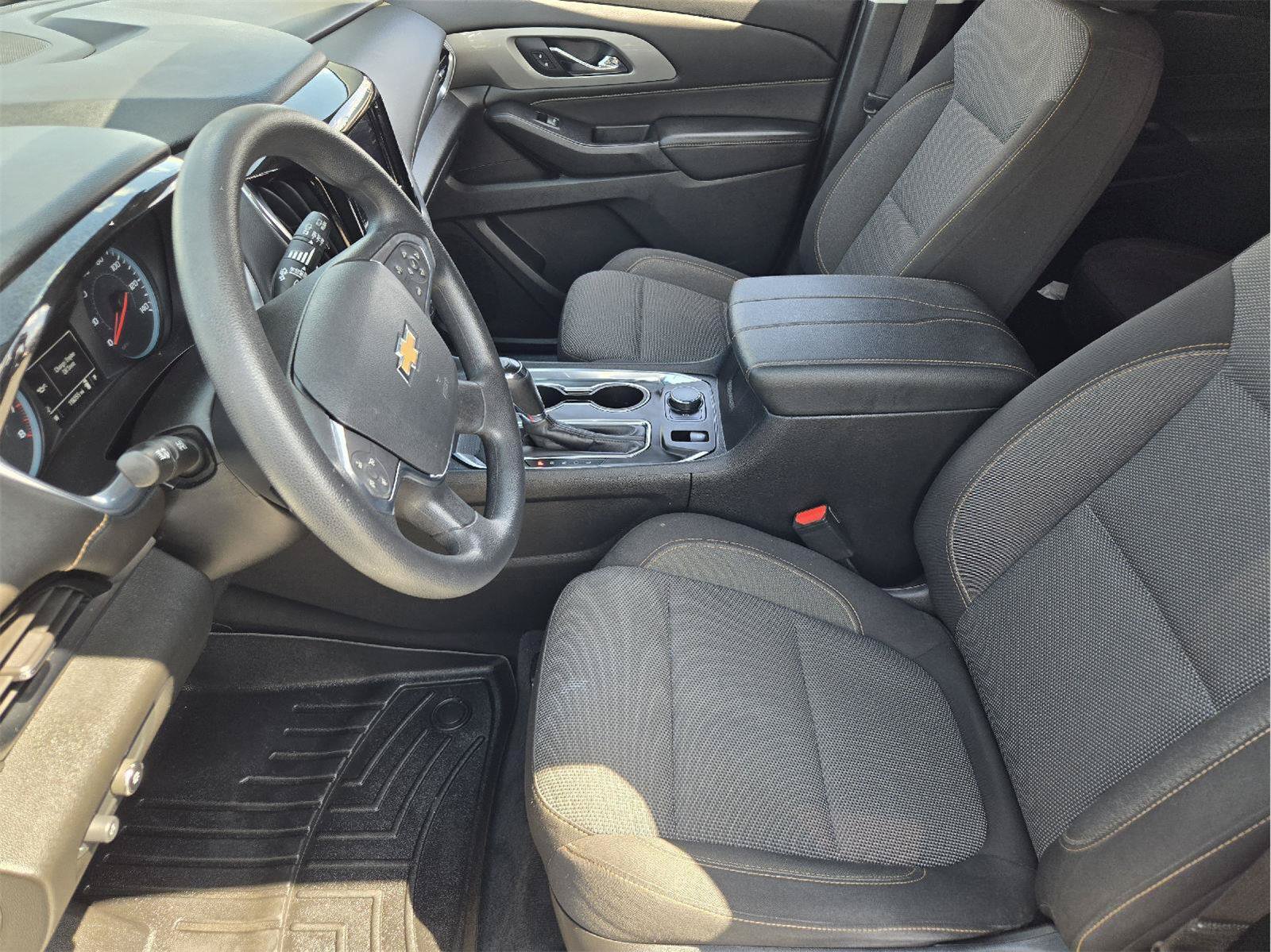 Used 2020 Chevrolet Traverse LS FWD image 12