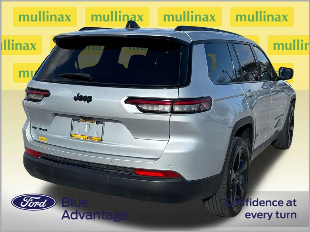 Used 2021 Jeep Grand Cherokee L Laredo image 3