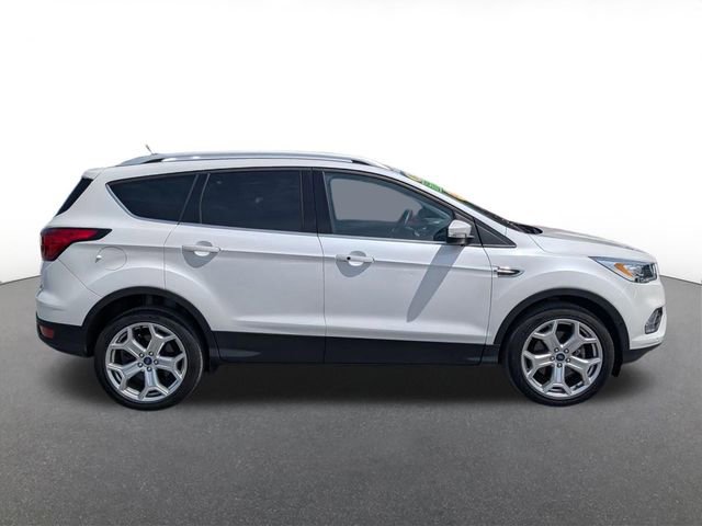 Certified 2019 Ford Escape Titanium AWD/4WD image 2