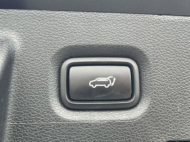 Used 2023 Hyundai Santa Fe SEL w/ Cargo Package FWD image 23