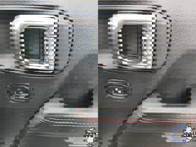 Used 2020 Jeep Wrangler Unlimited Rubicon w/ Dual Top Group image 34