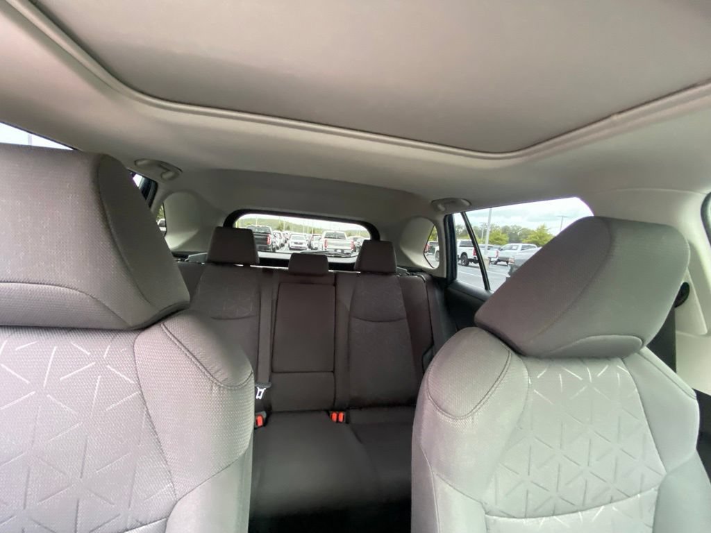 Used 2022 Toyota RAV4 XLE w/ Convenience Package AWD/4WD image 30