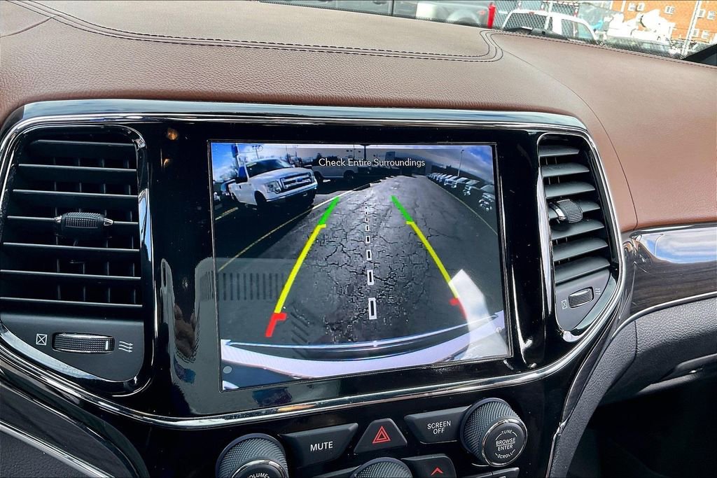 Used 2021 Jeep Grand Cherokee Overland AWD/4WD image 19