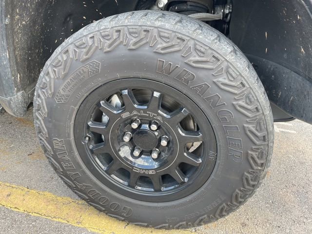 Used 2024 GMC Sierra 1500 AT4X w/ AT4X AEV Edition image 5