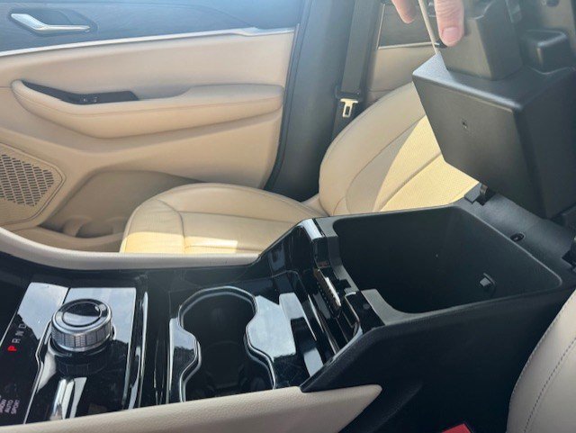 Used 2023 Jeep Grand Cherokee Limited w/ Luxury Tech Group II image 23