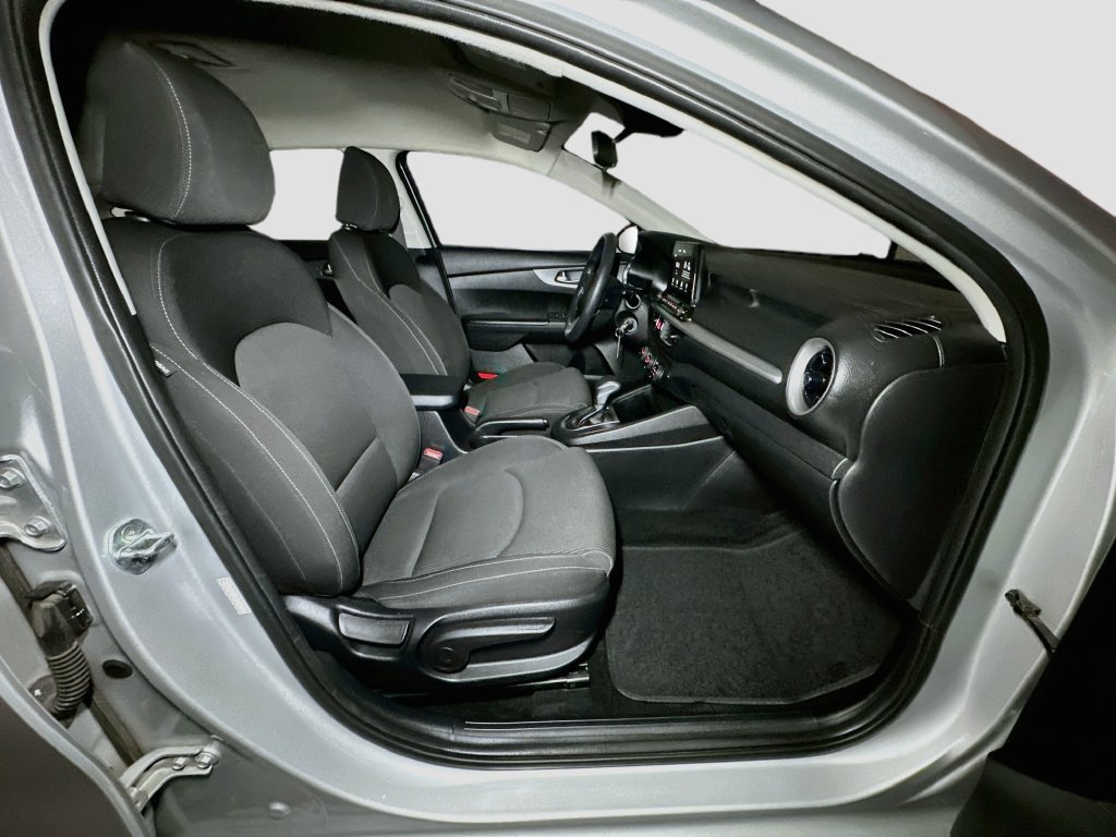 Used 2021 Kia Forte LXS FWD image 38