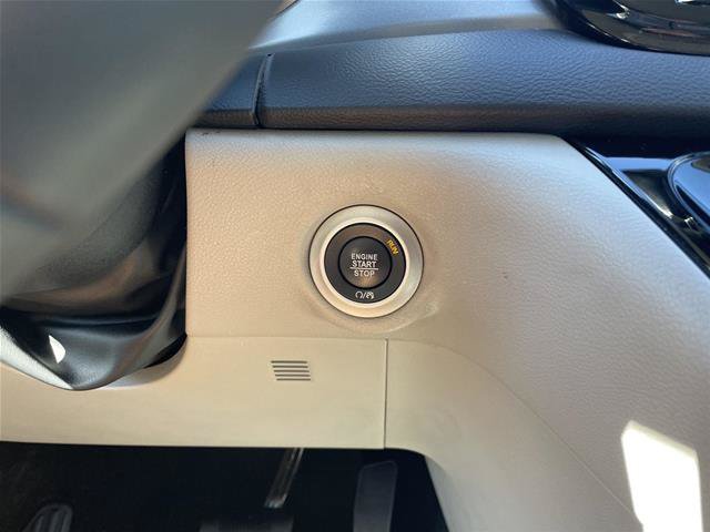 Used 2024 Chrysler Pacifica Touring-L FWD image 25