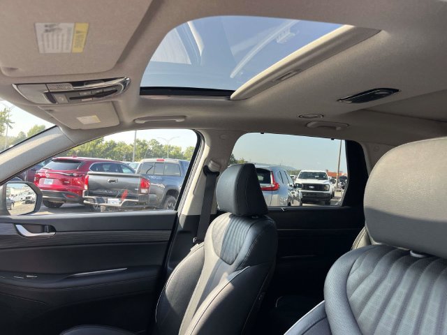 Used 2024 Hyundai Palisade Limited AWD/4WD image 23