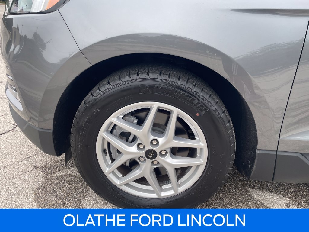 Certified 2024 Ford Edge SEL w/ Convenience Package AWD/4WD image 24