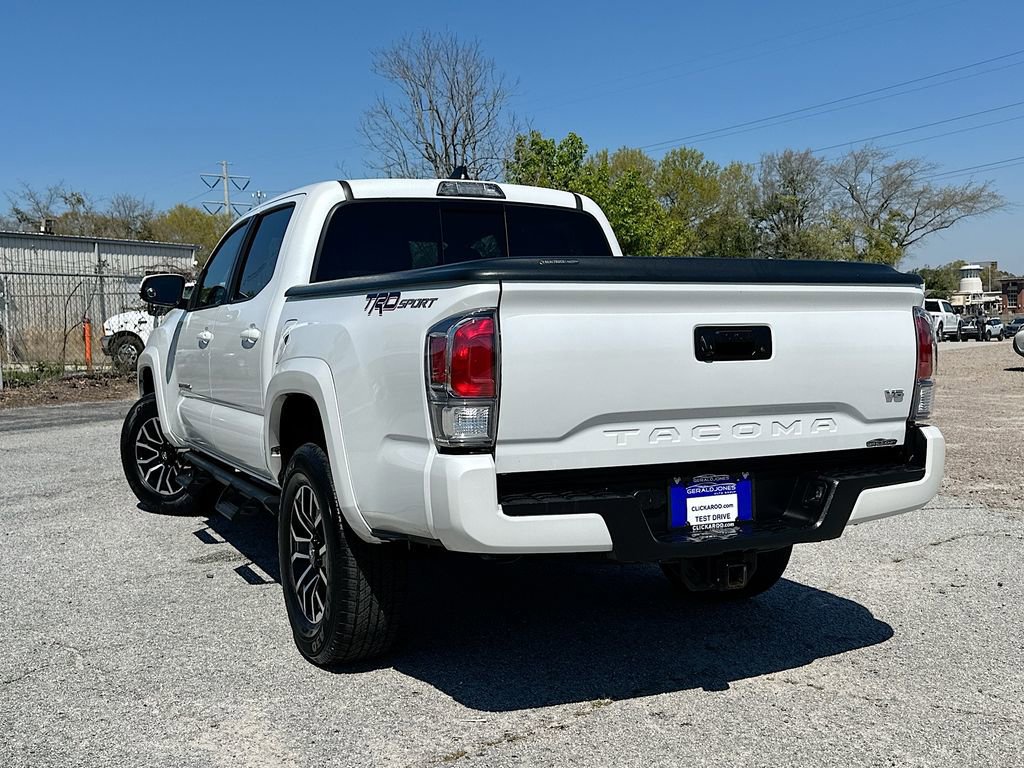 Used 2023 Toyota Tacoma TRD Sport image 2