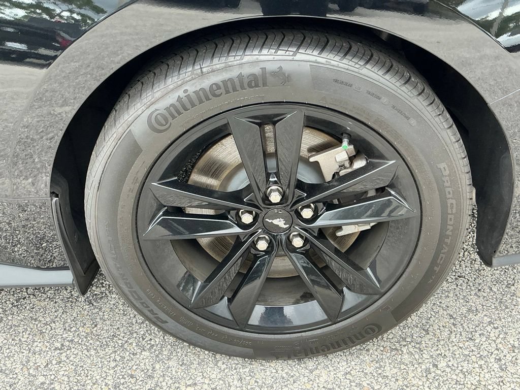 Certified 2025 Ford Mustang GT RWD image 30