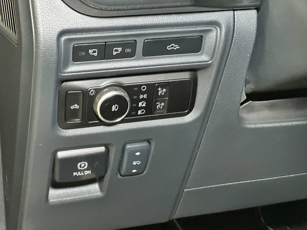 Certified 2023 Ford F150 Platinum AWD/4WD image 28