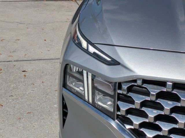 Used 2023 Hyundai Santa Fe SEL w/ Premium Package image 9