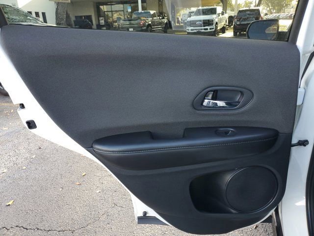 Used 2019 Honda HR-V Sport image 11