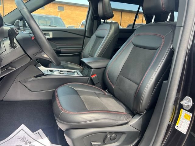 Certified 2024 Ford Explorer ST-Line w/ Class IV Trailer Tow Package AWD/4WD image 20
