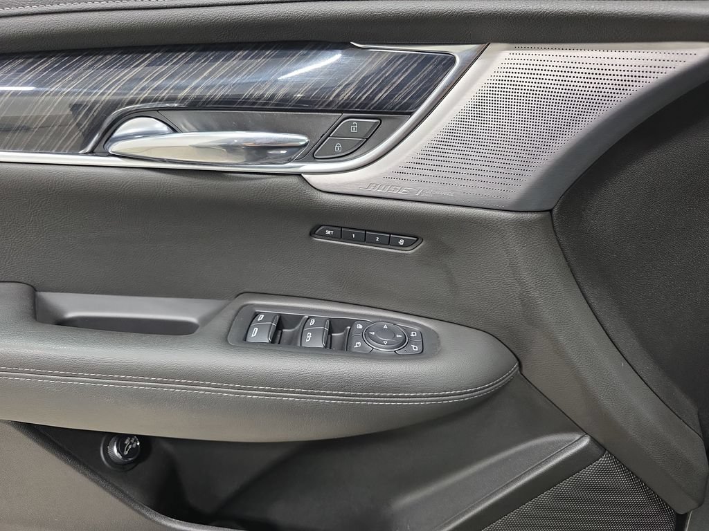 Used 2021 Cadillac XT6 Premium Luxury AWD/4WD image 28