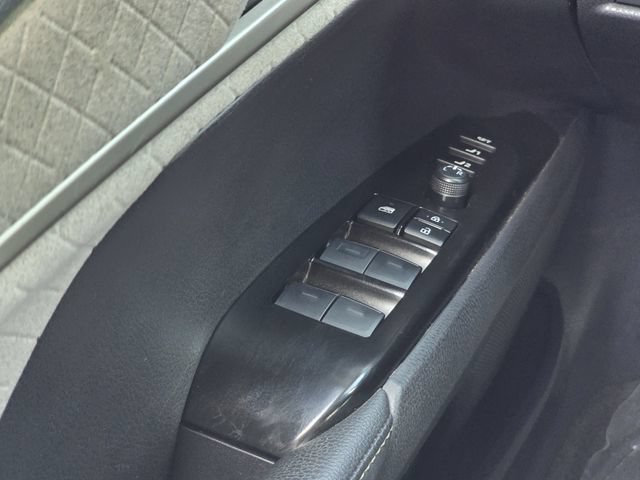 Used 2025 Toyota Camry XLE w/ Premium Package FWD image 17