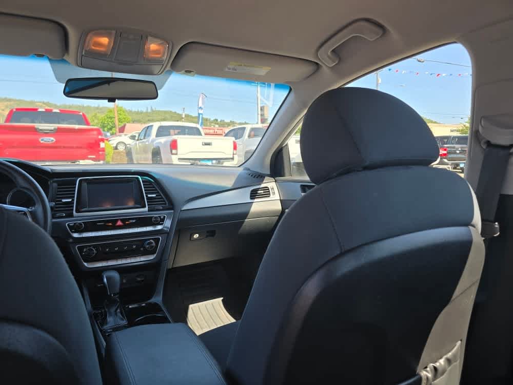 Used 2018 Hyundai Sonata SE FWD image 14