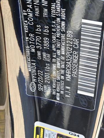 Used 2023 Hyundai Venue SEL FWD image 23
