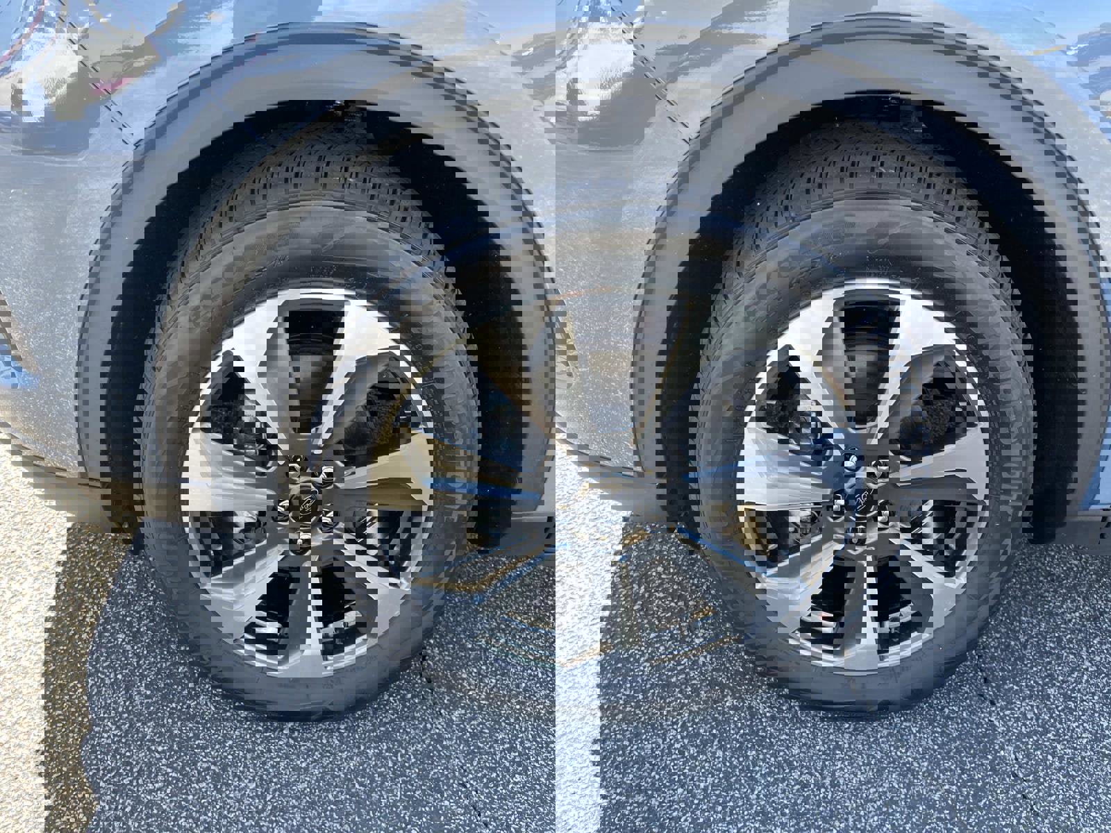 Certified 2025 Ford Escape Platinum w/ Premium Technology Package image 10