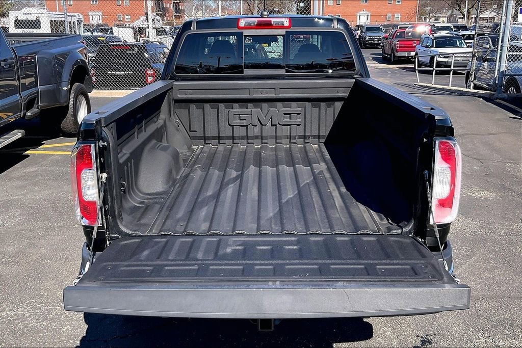 Used 2017 GMC Canyon SLE w/ SLE Convenience Package image 26