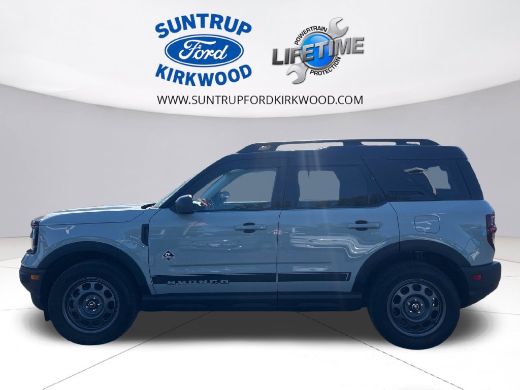Certified 2024 Ford Bronco Sport Outer Banks AWD/4WD image 2