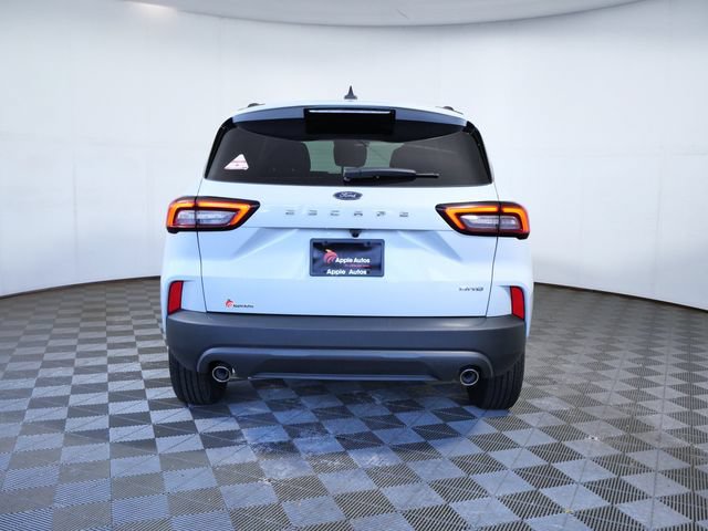 Certified 2025 Ford Escape ST-Line AWD/4WD image 5