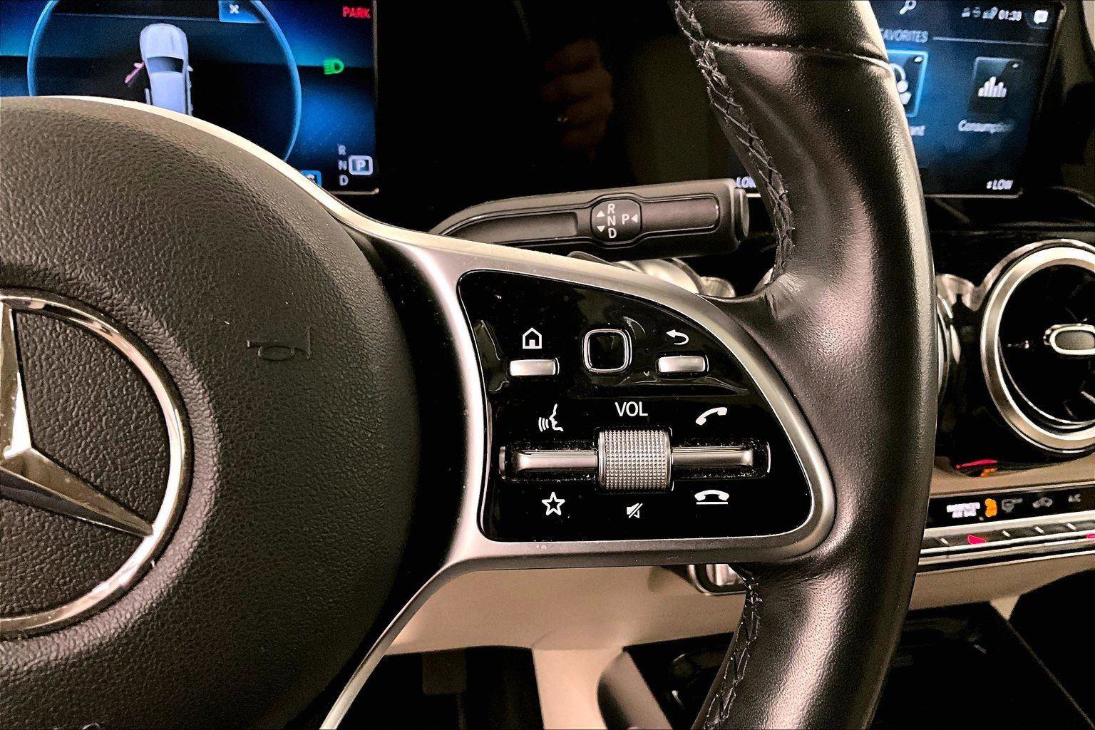 Used 2021 Mercedes-Benz GLB 250 4MATIC image 18