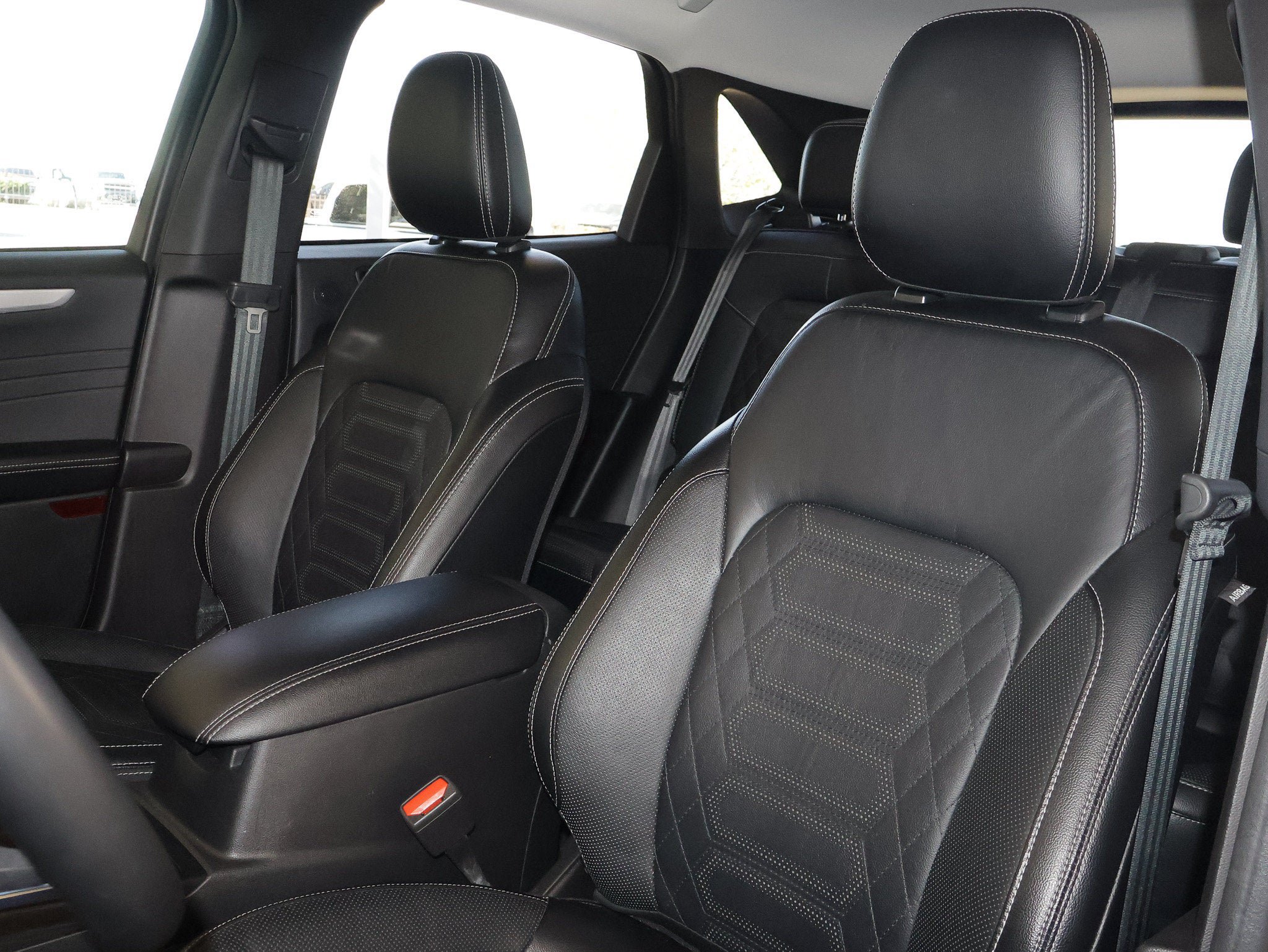 Certified 2023 Ford Escape Platinum w/ Premium Technology Package AWD/4WD image 23