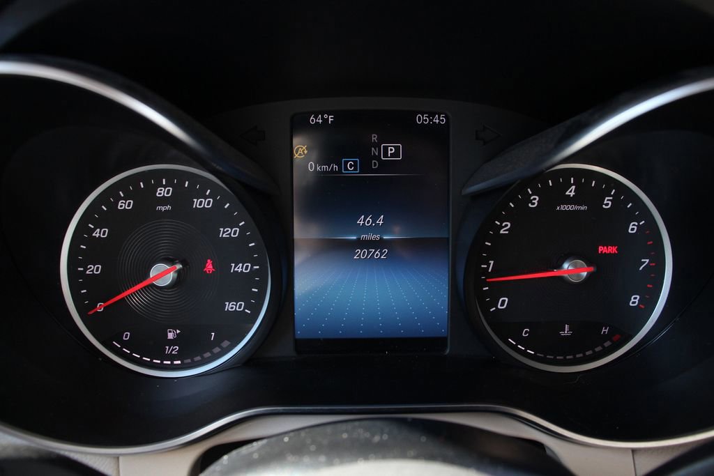 Used 2022 Mercedes-Benz GLC 300 image 32