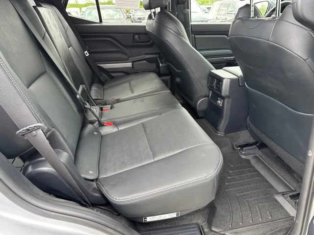Used 2025 Toyota 4Runner TRD Off-Road Premium AWD/4WD image 11