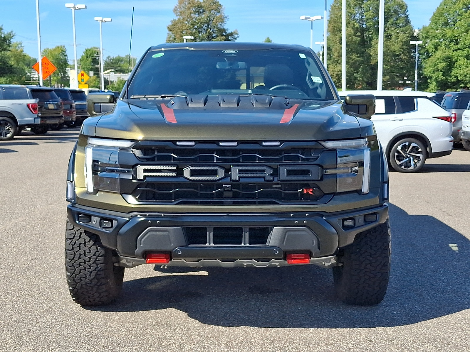 Certified 2025 Ford F150 Raptor w/ Equipment Group 803A Raptor R AWD/4WD image 3