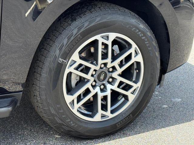 Certified 2025 Ford Expedition Active AWD/4WD image 9