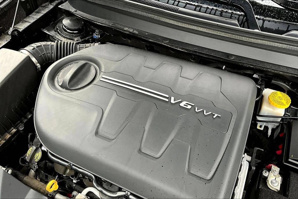 Used 2020 Jeep Cherokee Limited AWD/4WD image 30