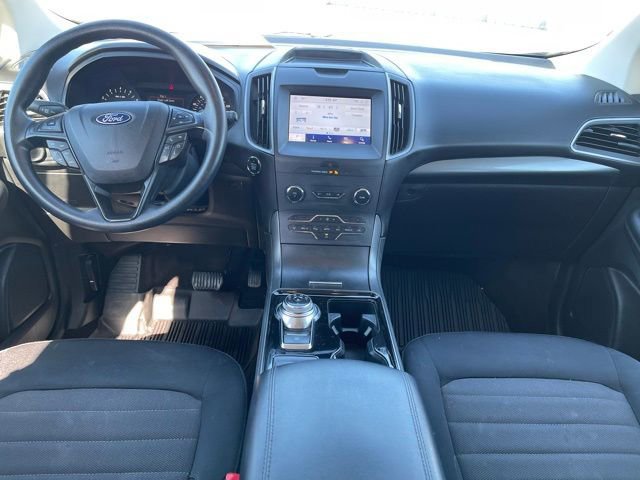Certified 2020 Ford Edge SE image 11