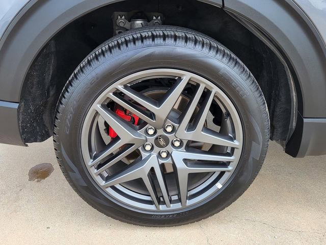 Certified 2025 Ford Explorer ST-Line w/ ST-Line Street Pack AWD/4WD image 28