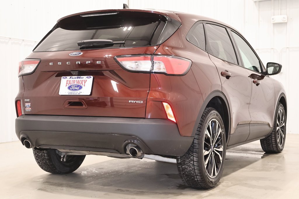 Certified 2021 Ford Escape SE w/ SE Sport Appearance Package image 9